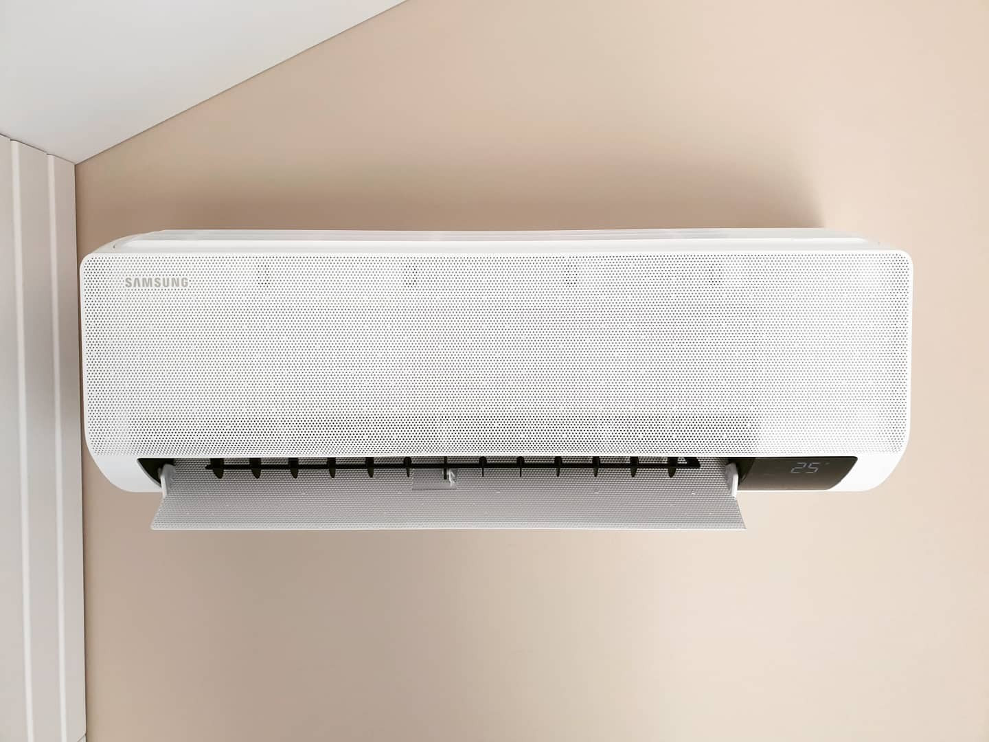 Samsung Nordic Windfree  2.5/3.2 kW oro kondicionierius šilumos siurblys , šildo prie -30